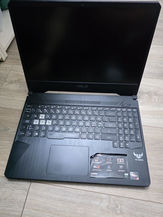 Laptopuri gaming pentru piese