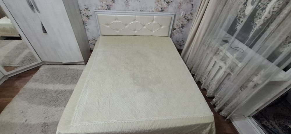 Продам двухспальнюю кровать