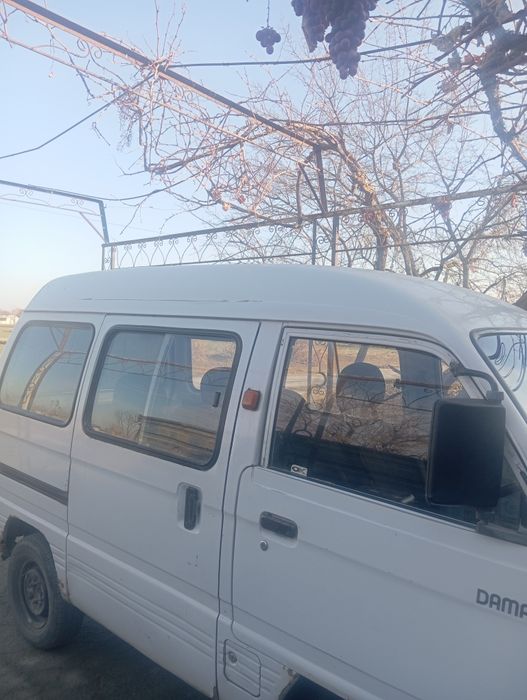 2002 damaz 1 sotiladi holati yaxshi rasxodi  hamda joyi yangi