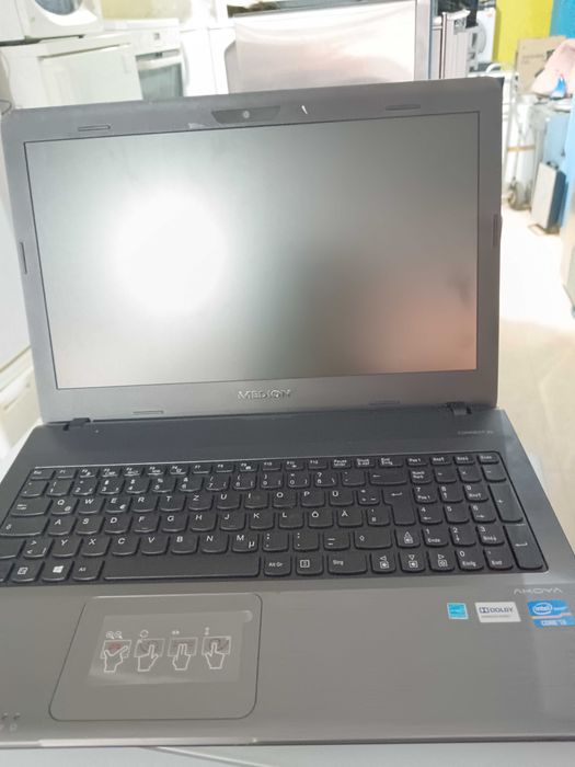 Лаптоп Medion Akoya – i3, 8GB RAM, 1TB HDD