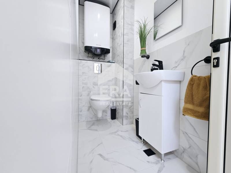 Продава се Тристаен апартамент в Велико Търново, Акация - 122 кв.м за 1557 €/кв.м - Снимка #10