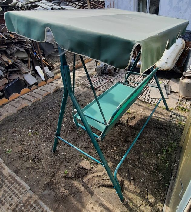 Качели садовые 3-х местные.