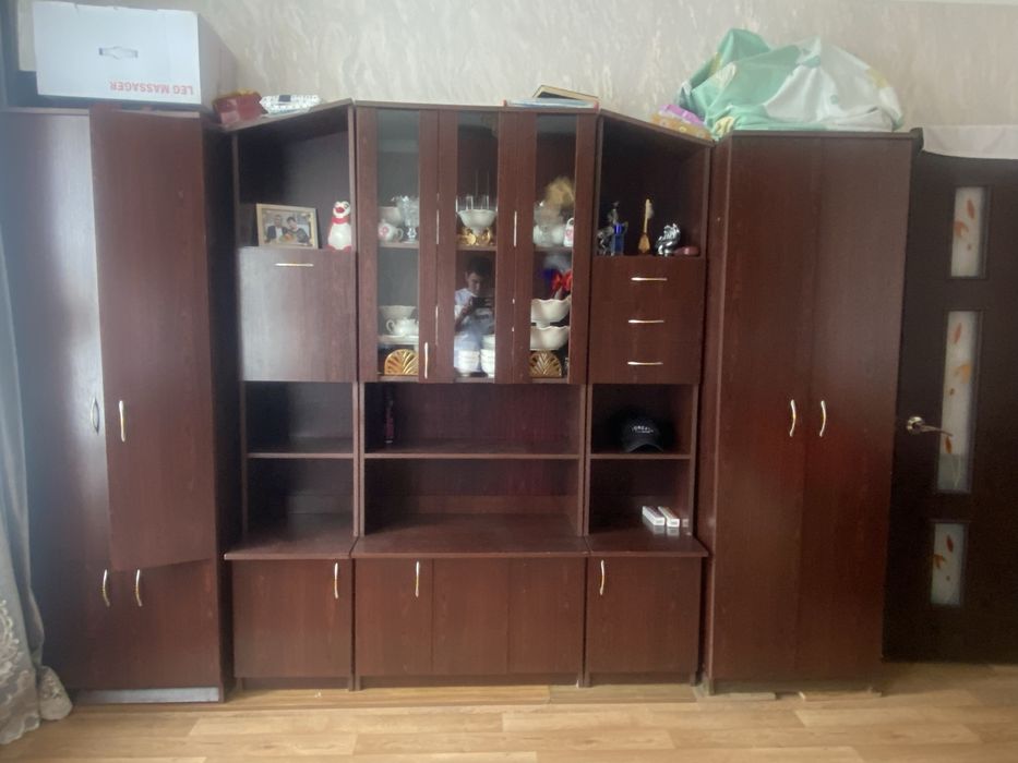 Горка шкаф сервант