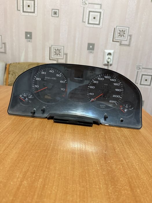 Ауди 80 б4 щиток прибор