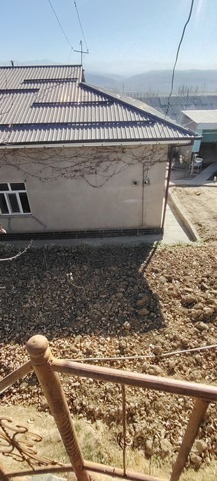 Бостонлик ок тошда уй сотилади