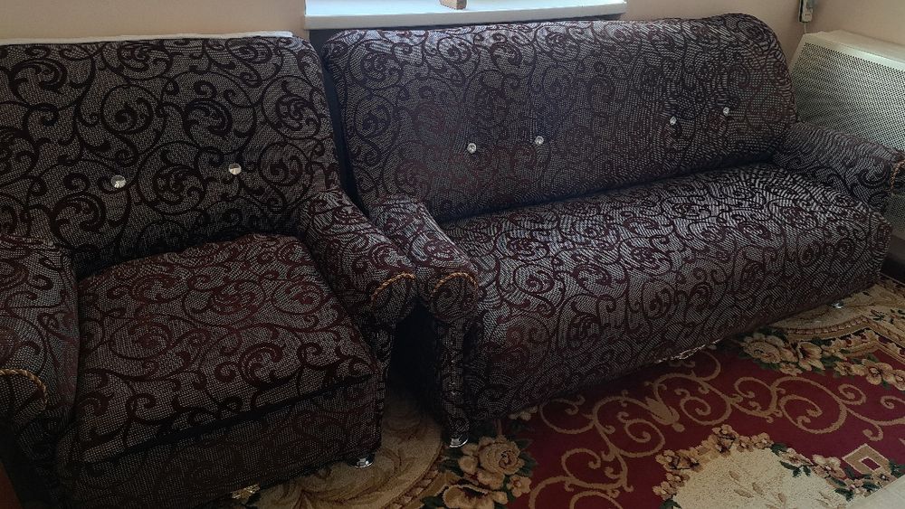 Divan Kreslo sotiladi