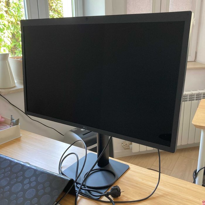 Монитор LG 27MD5KA