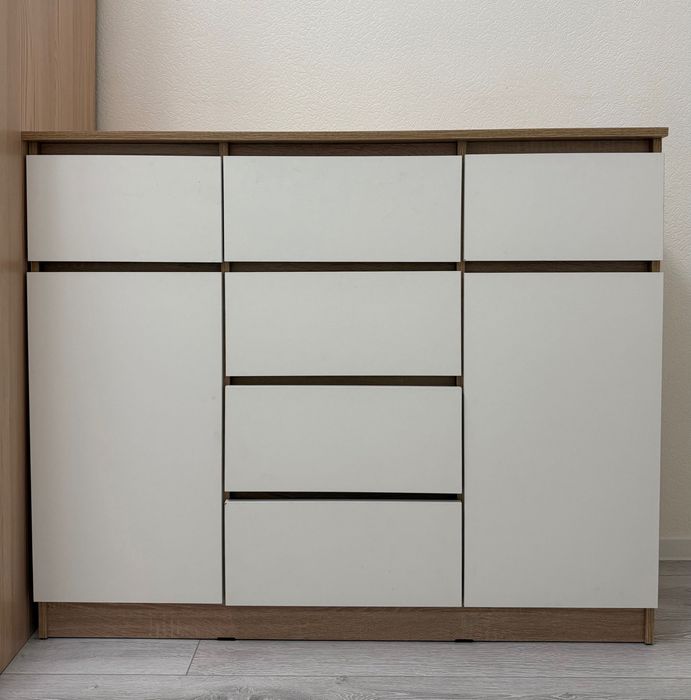 Продам комод 120.40x40x99 см, белый, бежевый