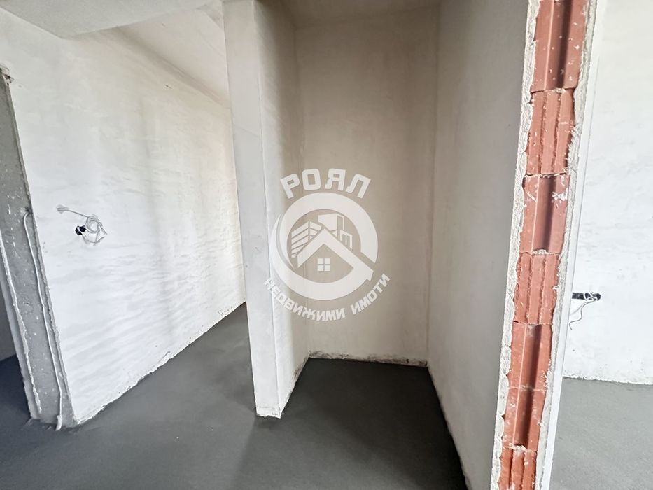 Продава се Тристаен апартамент в Пловдив, Христо Смирненски - 119 кв.м за 1093 €/кв.м - Снимка #4