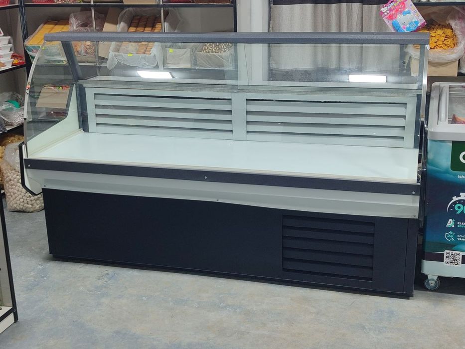 Витрина холодилникла