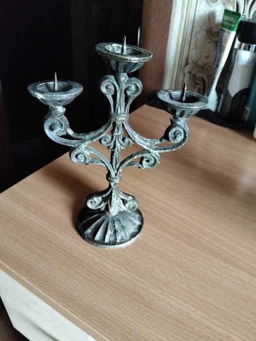 Продам подсвечник