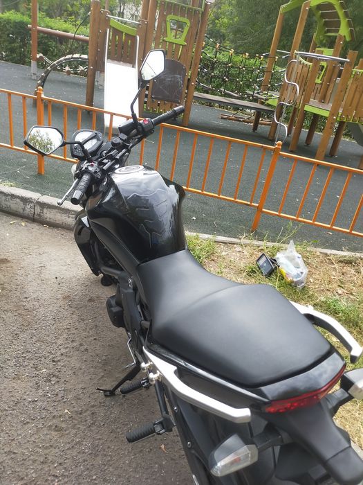 Мотоцикл Kawasaki er6n