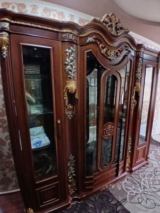 Ховли сотилади хамма шаройити бор