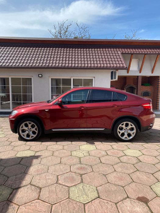 BMW X6 4.0D. Xdrive 306CP Are Bataie la Motor