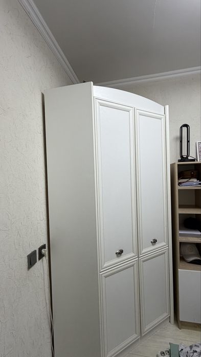 Шкаф угловой , белый