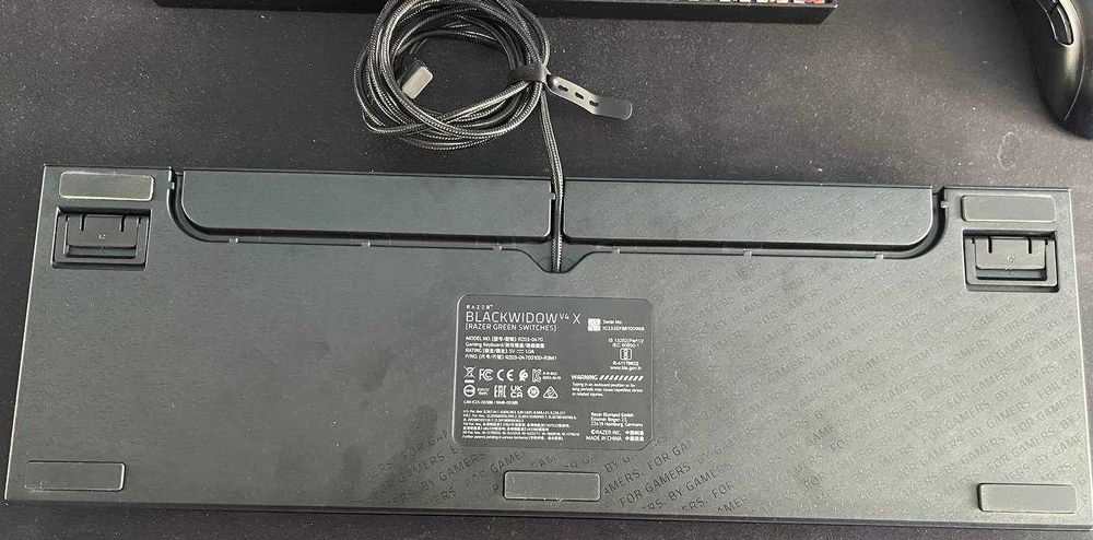 Razer BlackWidow V4 X | Green Switch US | Oтлично състояние | Гаранция до 14.11.2026