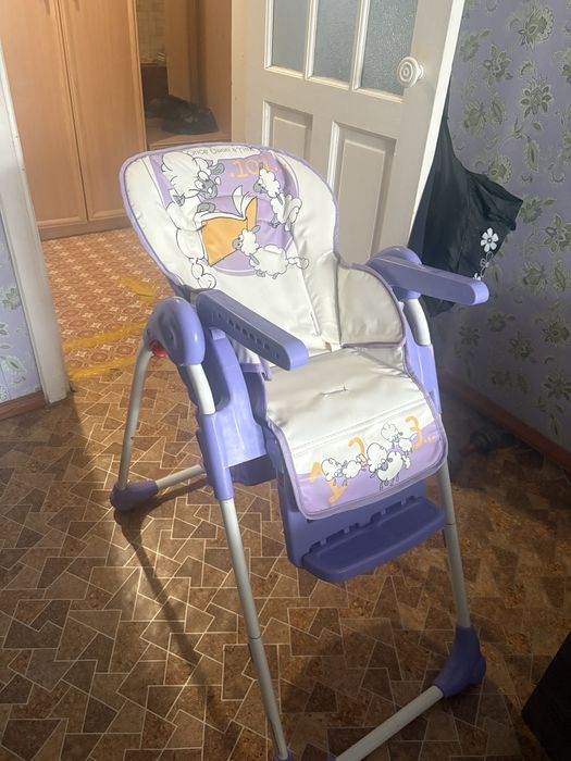 Продам детский стульчик для кормления.