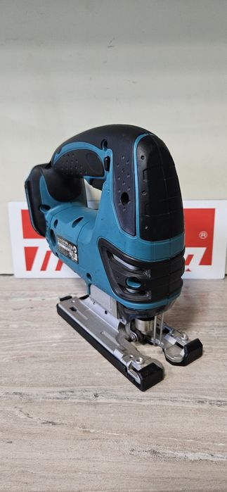 Makita Зеге DJV180 18V.