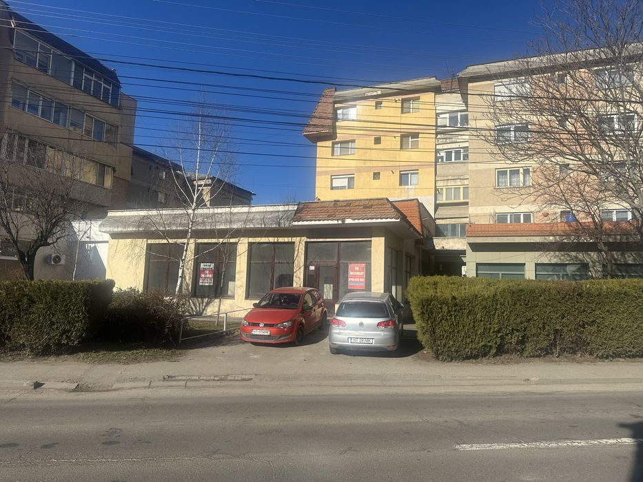 Inchiriez /vand spatiu comercial Piata Centrala Piatra Neamt str Ozana