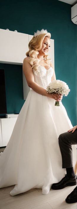 Vand rochie de mireasa