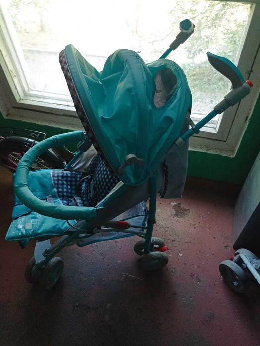 Коляска прогулочная