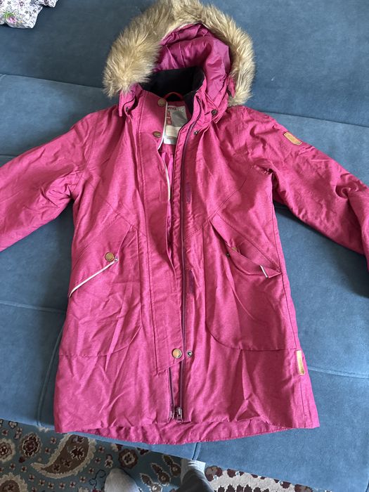 Reima куртка весеняя на девочку