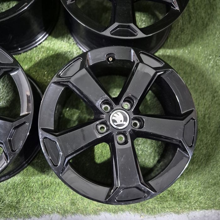 Jante Noi Skoda Octavia R 17 5x112