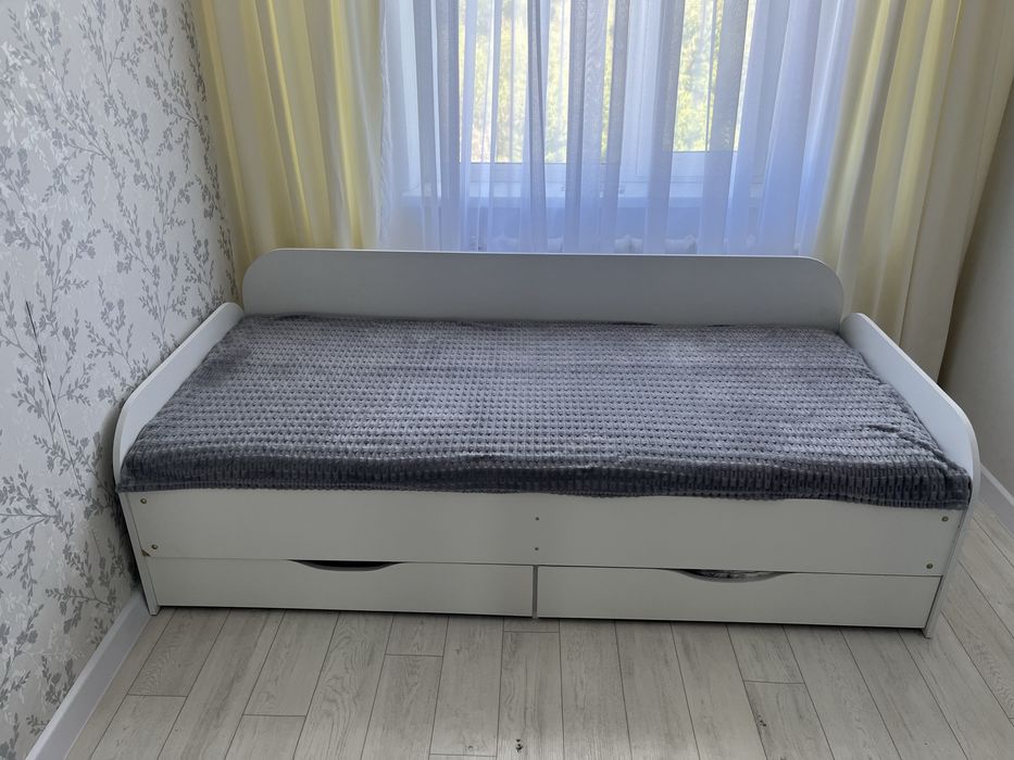 Продам диван за 60тыс,торг при осмотре