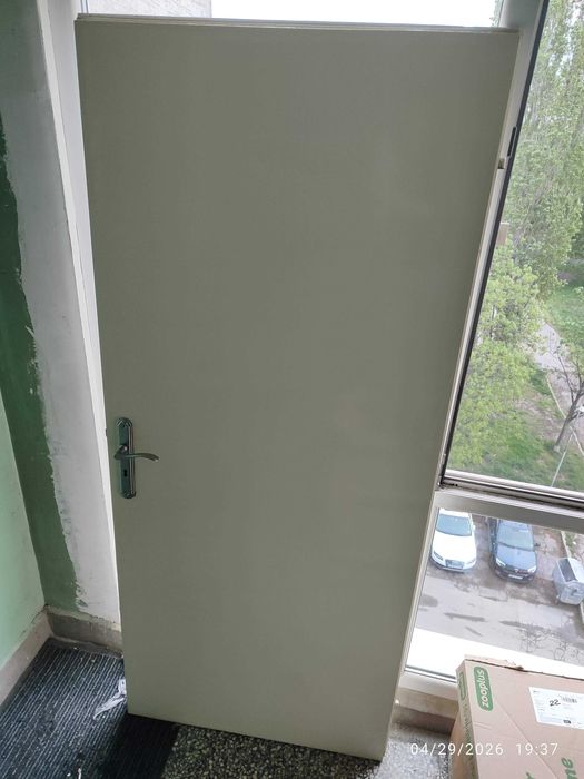 Подарявам 4 броя врати