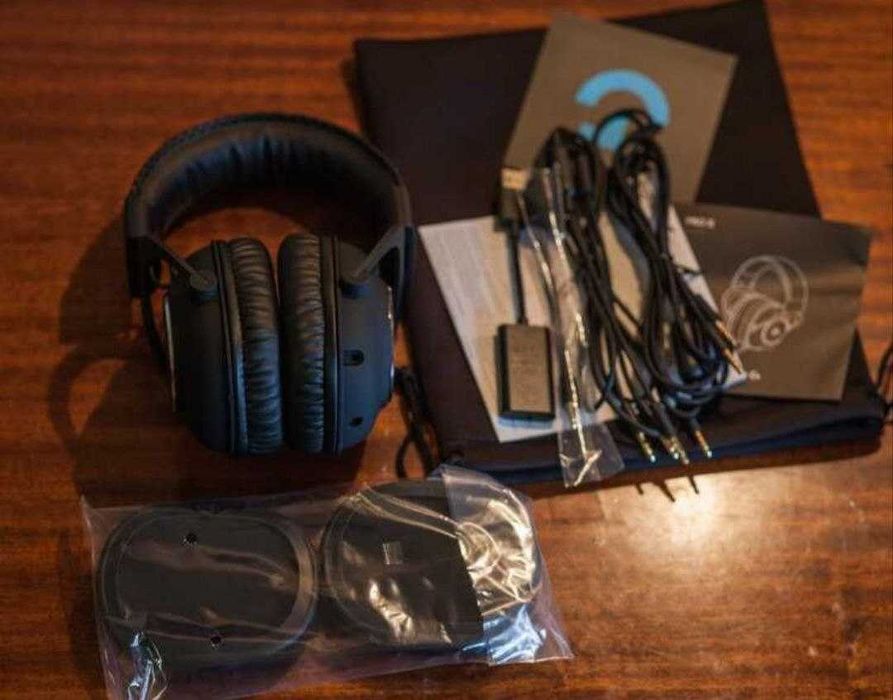 Наушники Logitech g pro x
