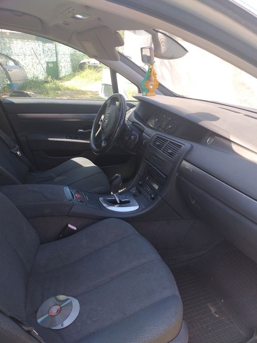 Vând Vel Satis automat