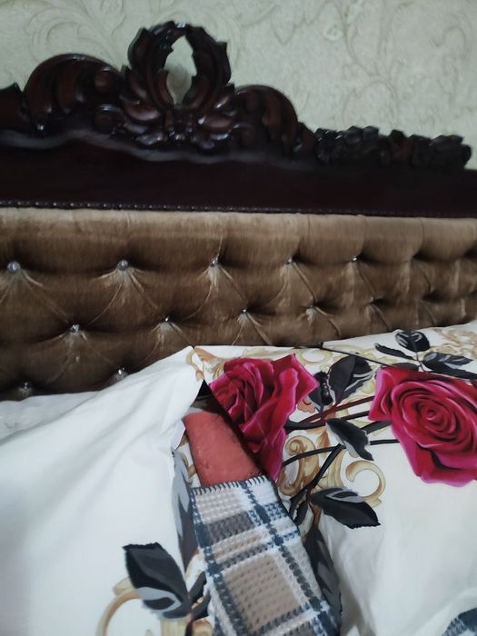 Кровать матрас тумба шифонер