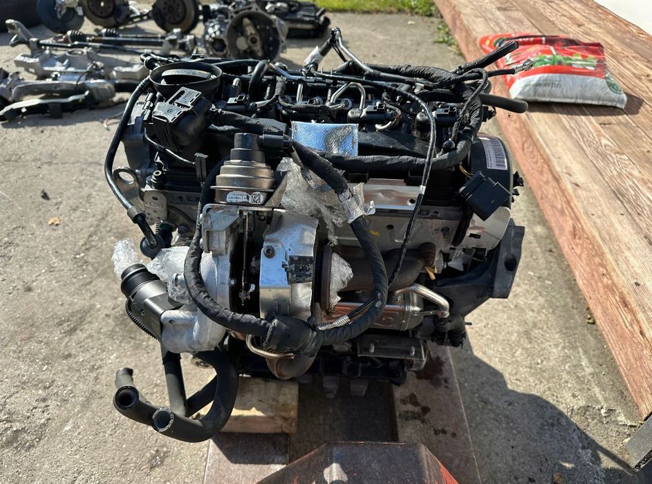 Motor VW Caddy 1.6 TDI cod motor CAY