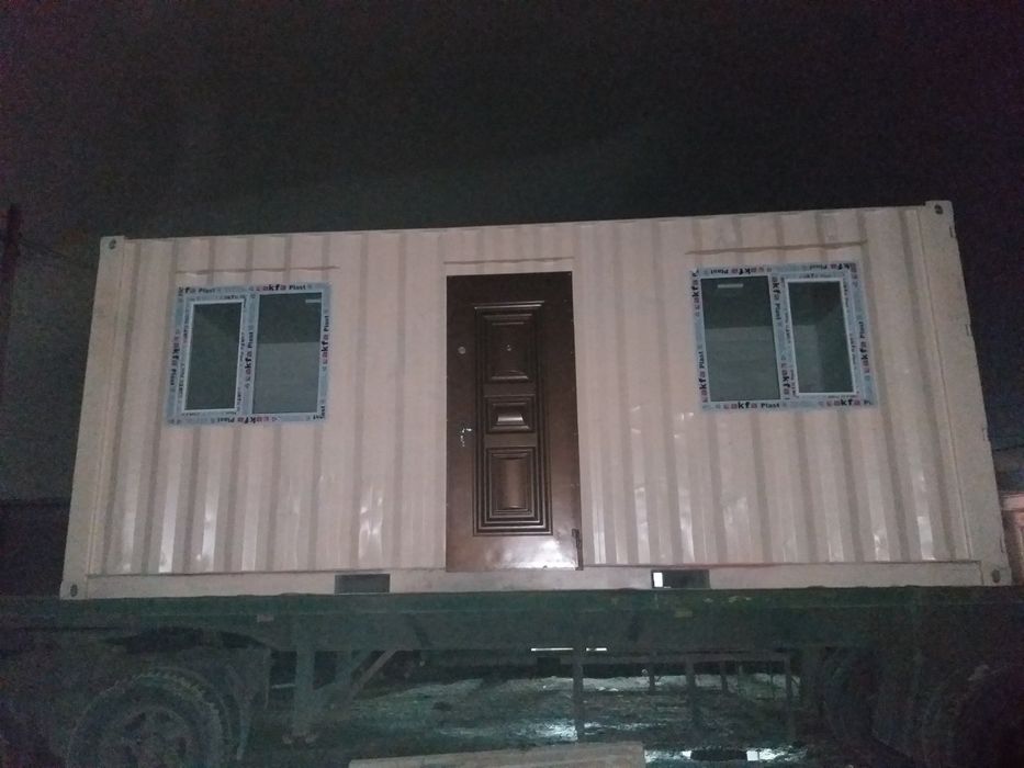 Мобильный домик из контейнераразного вида