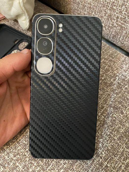 Vivo v40 lite продаеться))