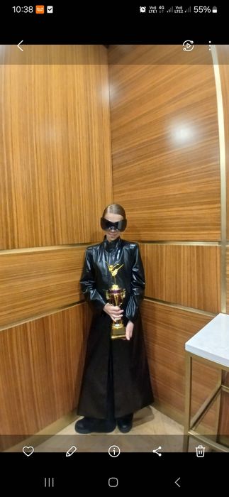 Продам плащ для девочки