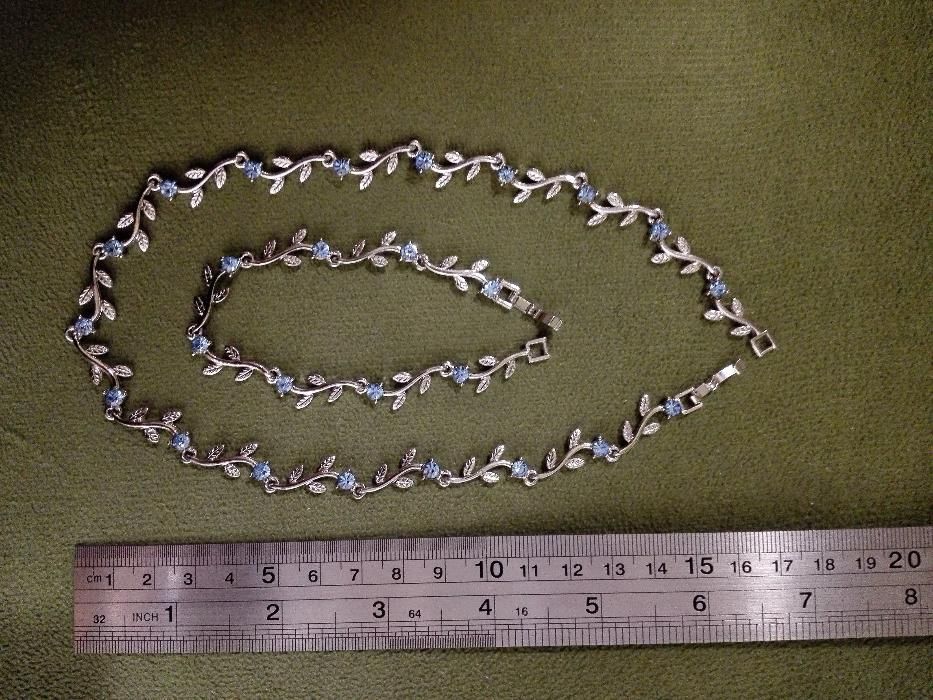 Продам бижутерию - комплект (колье и браслет).