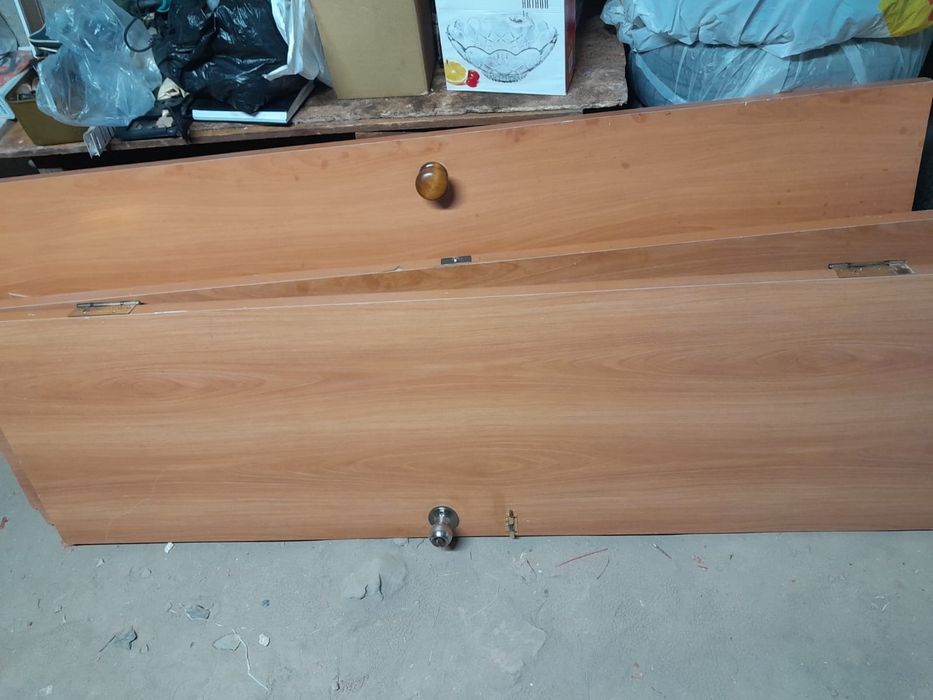 Продам межкомнатные дверей