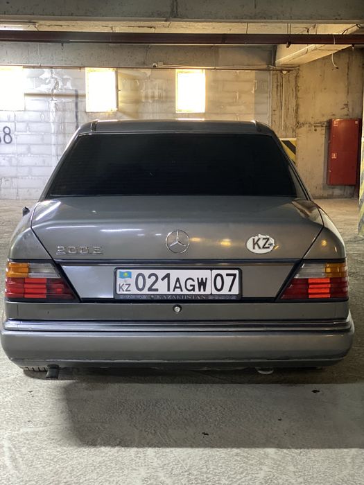 Продам мерс 124 Е200 плита матор 2.0 обьем.