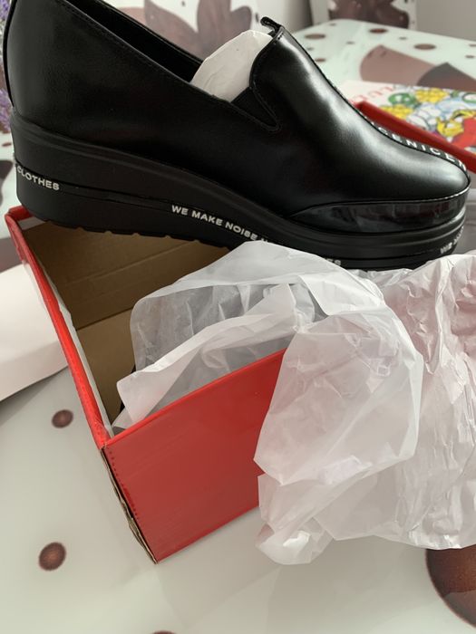 Pantofi cu platforma