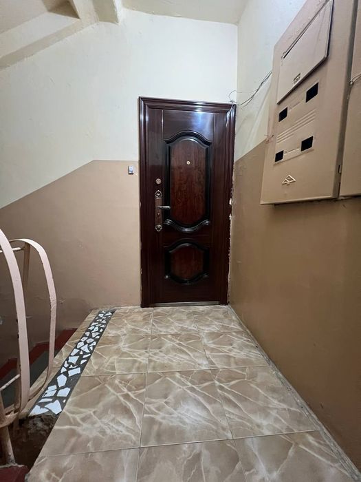 uy sotiladi Jar stadioni yoni Chorsu bozorning orqa tarafi srochna