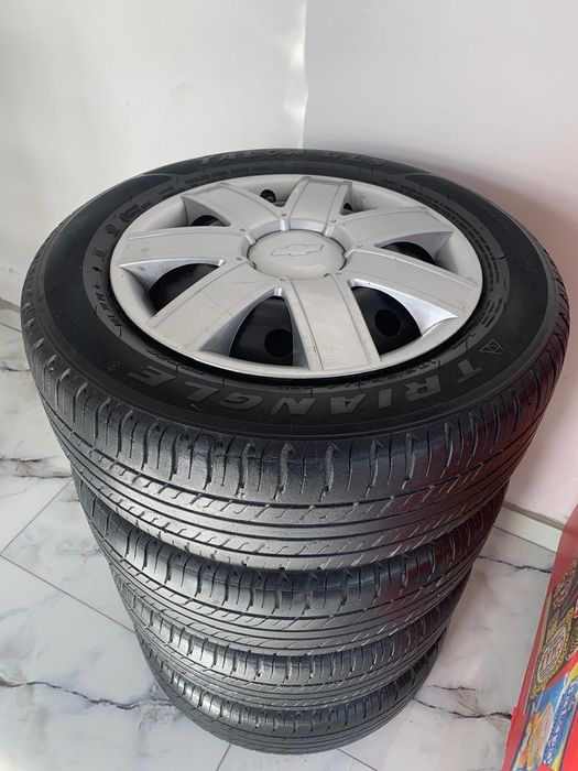 Шины с диском комплект