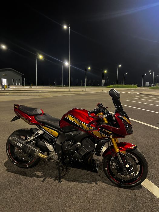 Yamaha FZ1 (Honda Suzuki Kawasaki )