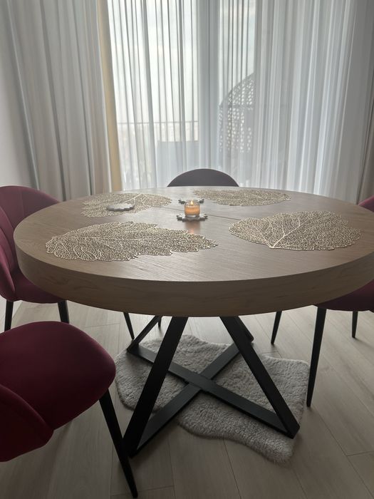 Masă dining lemn masiv extensibilă 120 cm >> 160 cm – modernă, stare impecabilă