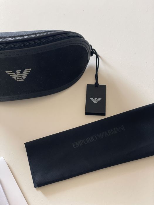 Слънчеви очила EMPORIO ARMANI