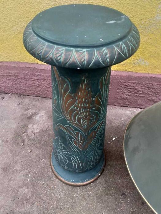 Veioza cu pedestal din ceramica
