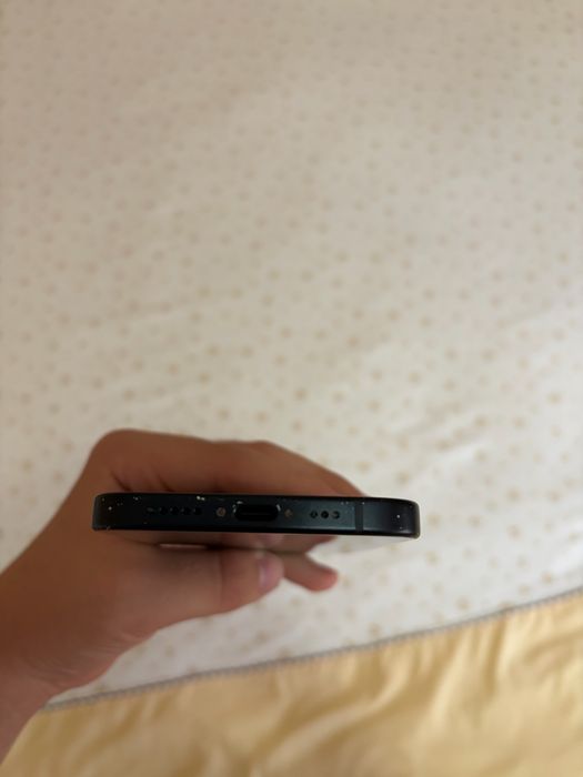 Vand iphone 15 ca nou