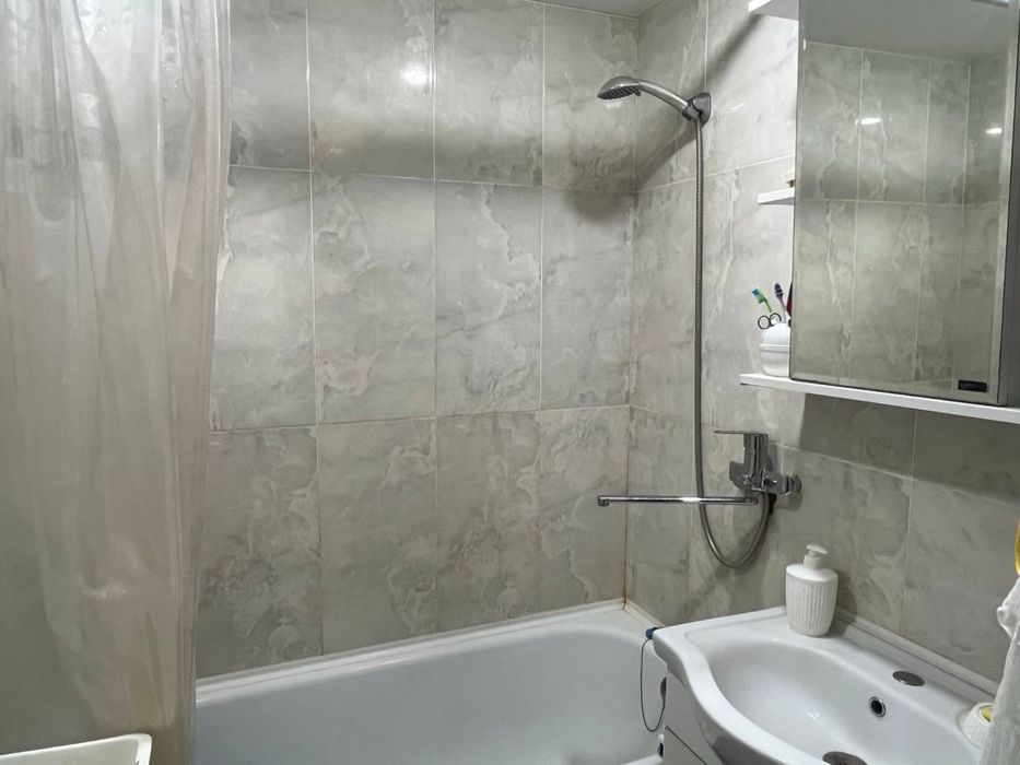 Продам 4-х квартиру