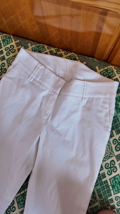 Панталони         .