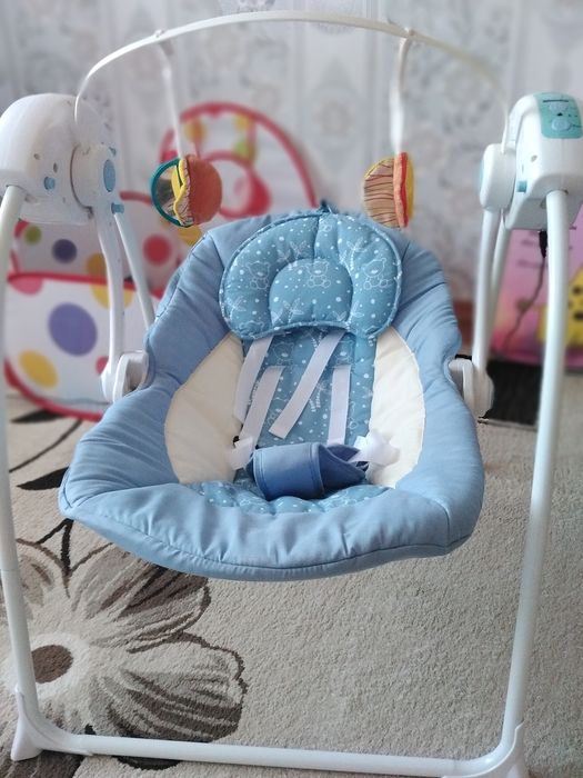 Продам качеля-шезлонг.